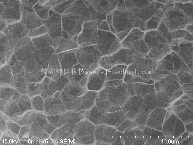 连续块体石墨烯结构多孔碳